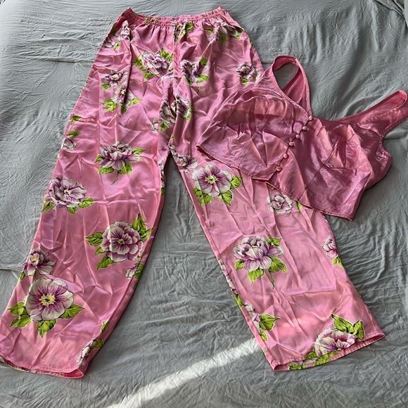 Other - Vintage Two Piece Pink/Floral Print Satin Pajama Set